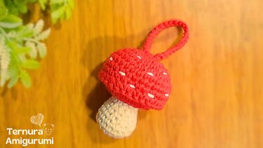 Small Mushroom crochet pattern