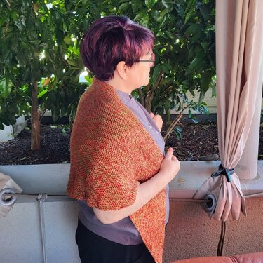 Triangular Shawl "TUNISIAN" crocheted – for intermediate