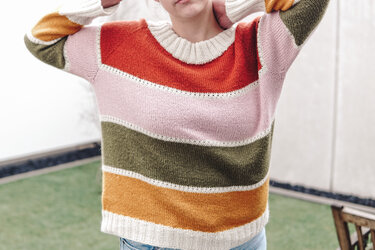 Hedis Pullover | knitting pattern | knitted sweater