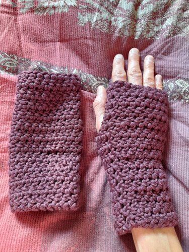 Anleitung Kuschelige Pulswärmer - Häkeln