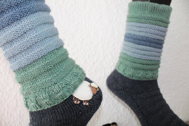 Strickanleitung - Sockenmuster im Stulpenstil