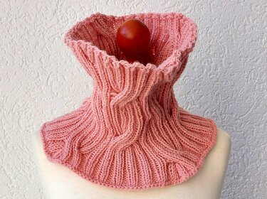 Strickanleitung Loop, Kragenschal "Verzopft"
