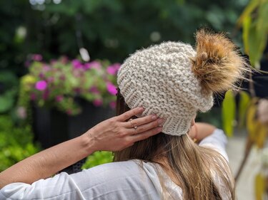 Snowflake Knit Hat Pattern - Knitting