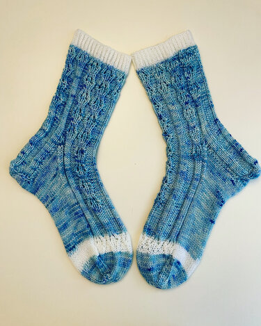 Hidden Pi Socks - knitting pattern