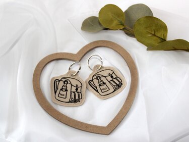 Stickdatei Rucksack ITH Anhänger Berge Wandern - Sticken