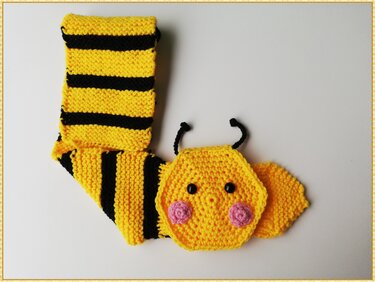 Strickanleitung Steckschal für Babys & Kinder - bis zu 2 Jahren tragbar