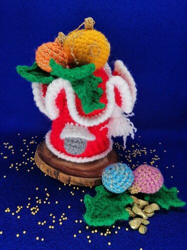 Little Gnome "Glitter ball" - crochet pattern