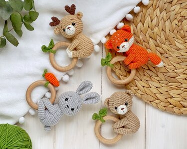 Crochet pattern baby rattle fox