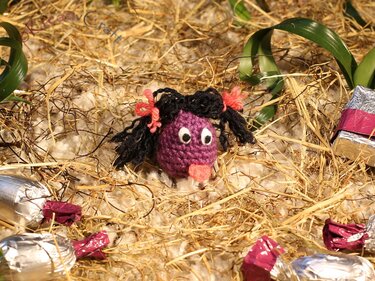 Osterei-Säckchen mit frechem Nachwuchs - Häkelanleitung