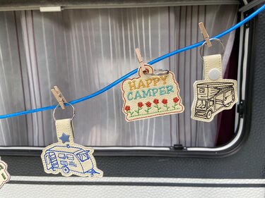 Stickdatei Camper Camping Anhänger ITH - Sticken