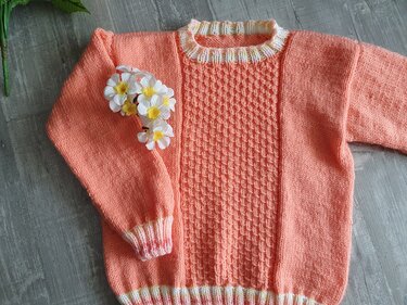 Strickanleitung Mädchenpulli Emmi Größe 122/128!