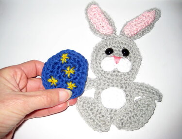 Easter bunny crochet pattern applique