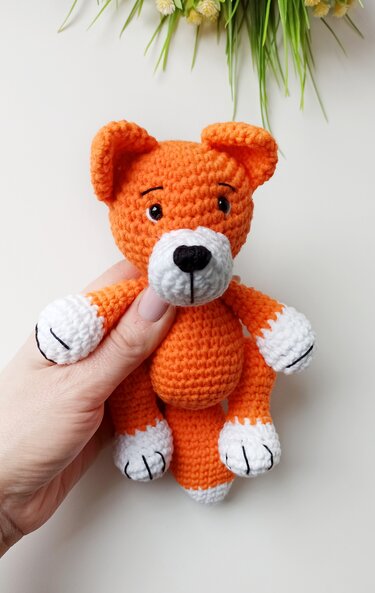 Crochet fox amigurumi pattern