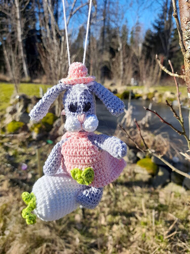 Hasenbande Mobile,  Häkelanleitung