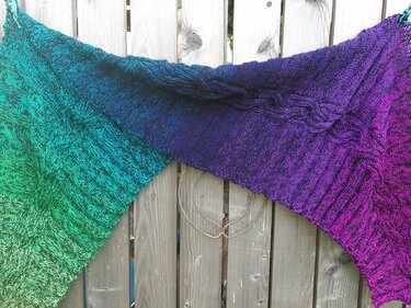 Strickanleitung Schaltuch "Camuffata"