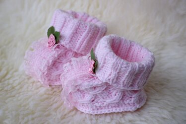 Baby Booties Knitting Pattern