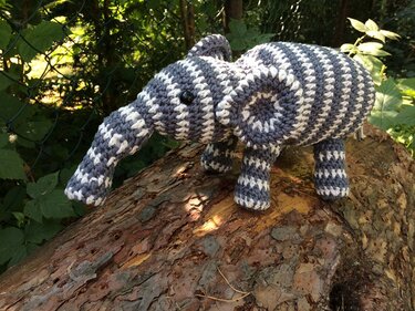 Häkelanleitung für einen Elefanten