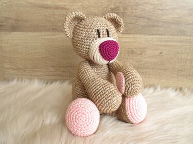 Teddy Björn - crochet pattern