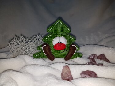 Das süsse Weihnachtsduo Tannenbaum Fred, Geschenk Klara - Häkelanleitung - Bild 2