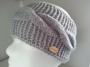 18 Strickanleitung Stirnband Zopfmuster grau - Bild 2