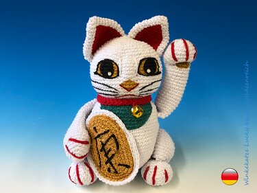 Häkelanleitung Winkekatze Lucky, chinesische Glückskatze häkeln