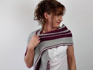 Knitting pattern shawl "Baby it´s cold"