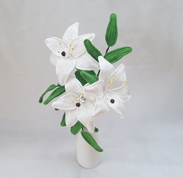 Lily - Crochet Pattern