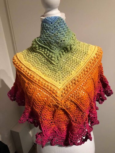 " Wollige-Wolke" Dreieckstuch - Häkeln