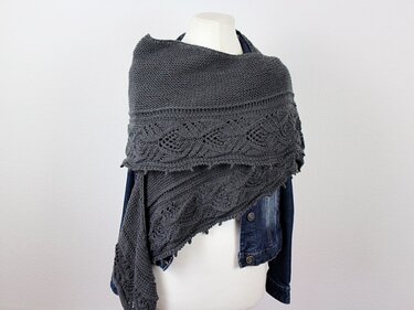 Knitting pattern shawl "Julietta"