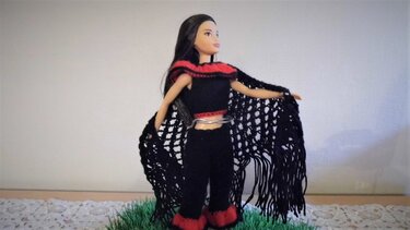 Strickanleitung Caprihose,Top und Tuch für Modepuppen 29cm