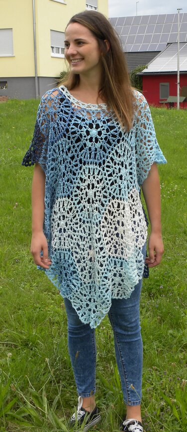 Poncho "KRISTALL" mit 2 Bobbels Woolly Hugs häkeln - Bild 2