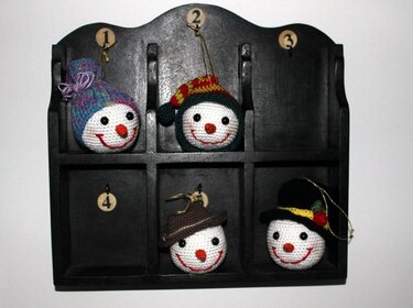 Snowballs in 4 different ways crochet pattern