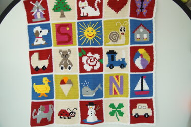 Granny Square - Motiv WAL - f&uuml;r Babydecke - ca. 15x15 cm - Bild 2