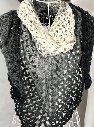 Tuch "Traumbegleiter" Häkeln mit 1 Bobbel