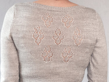 Esther - sweater with lace motifs - Knitting