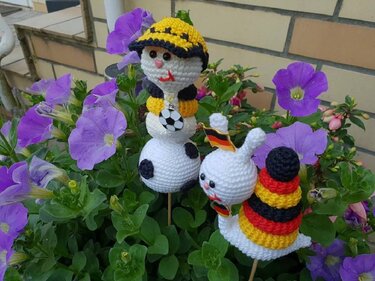 Häkelanleitung Blumenstecker Fan - Schneckchen