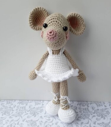 Ballerina Mouse - Crochet