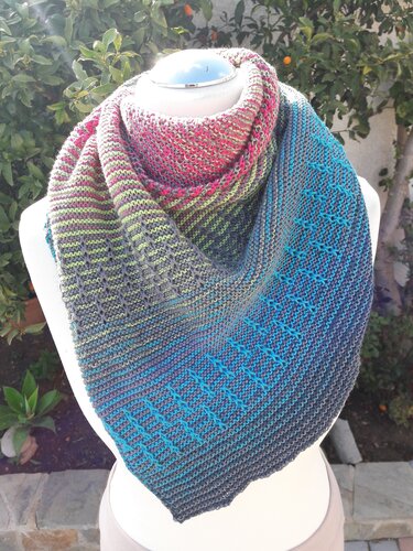 Scarf with Slip Stitch Ladders with a special yarn "Lighthouse"