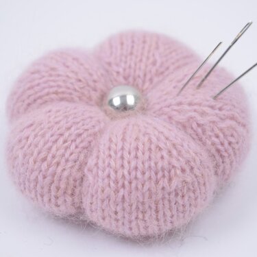 Flower Pincushion - Knitting