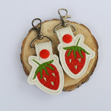 Stickdatei Erdbeere ITH Schlüsselanhänger Anhänger - Sticken