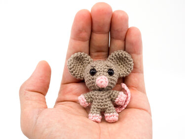Amigurumi Mini Noso Mouse Crochet Pattern