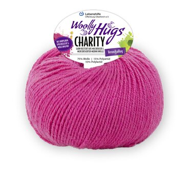 Kräftig pinkes Wollknäuel aus Mischgarn für Strickprojekte