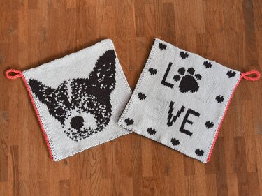 Double Knitting Pattern Potholders "Chihuahua Love"