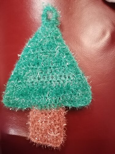 Häkelanleitung für einen Weihnachtsbaum aus Schwammgarn - Bild 2