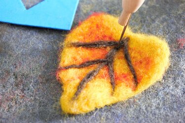 Anleitung zum Trockenfilzen: Blätter und Eicheln - Felting