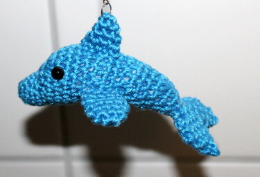 Häkelanleitung Schlüsselanhänger Delfin