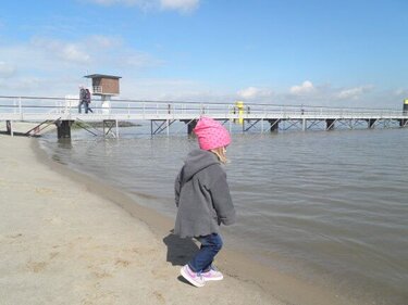 LILIAs jacket (with a flower) pattern , sizes 110-152 / 5-12 yrs. - Sewing