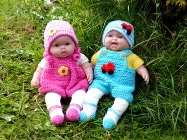 Puppenkleidung für 35 cm Puppen, Häkelanleitung, Latzhose, Hosenkleid, Jacke, Mütze, Socken - Bild 4