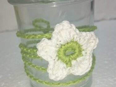 Blüte mit Bindeband / Blütengirlande - Häkeln