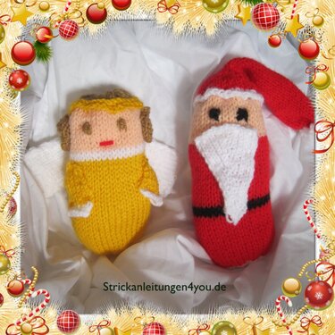 Einfache gestrickte Weihnachtsfiguren: gelber Engel und roter Weihnachtsmann